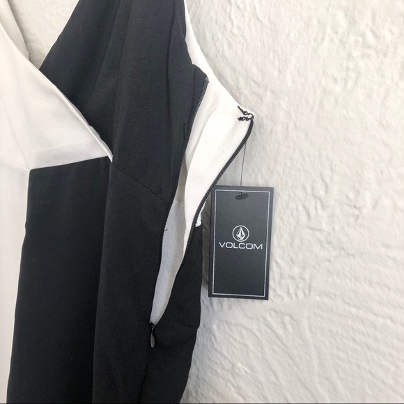 VOLCOM B|W Last Night Romper🖤 - Picture 7 of 8